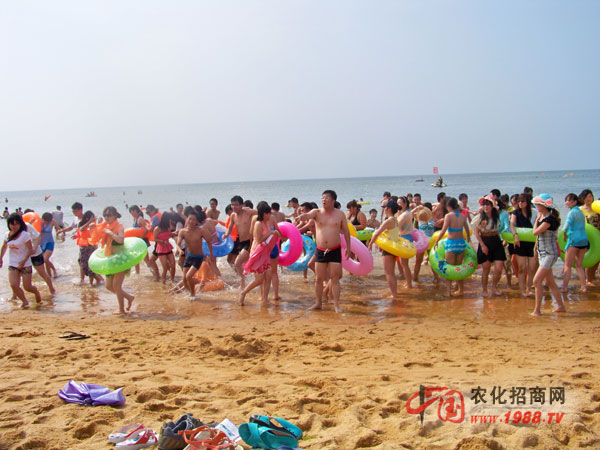 �ڴ󺣵ĭh(hu��n)�@�´�Ҷ����Ѵ�Ц