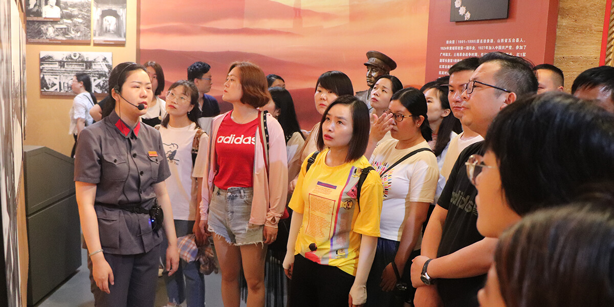 �؜ؼtɫ�vʷ��׷˼Ӣ�۾������𱬾W(w��ng)���^��ԥ��^(q��)�����^��