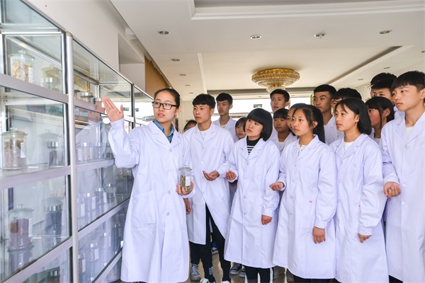 河北中醫(yī)康復保健學校開設了哪些專業(yè)？