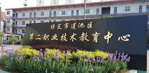 學(xué)電子商務(wù)專(zhuān)業(yè)去哪個(gè)學(xué)校學(xué)習(xí)？   