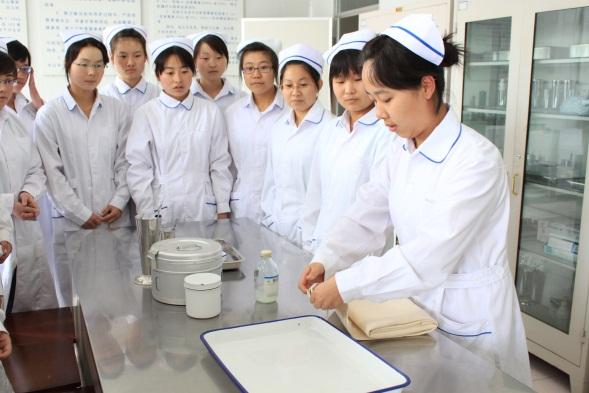 北京護理學校高級護理專業(yè)怎么樣？