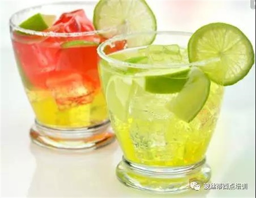 煙臺波絲蒂學校7月22日時尚冰品冷飲咖啡班開課啦！