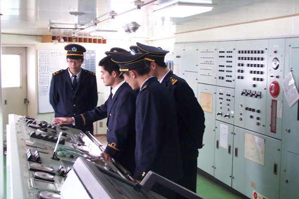 濰坊華洋水運(yùn)學(xué)校兩年制三副、兩年制電子電氣員9月開班