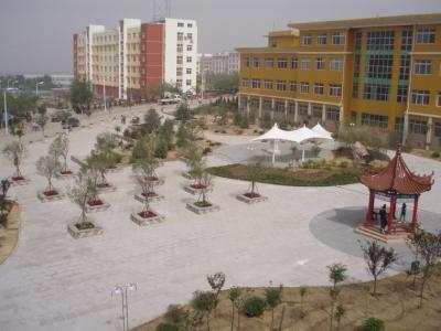 青島求實(shí)職業(yè)技術(shù)學(xué)院設(shè)施完善嗎？就業(yè)有保障嗎？