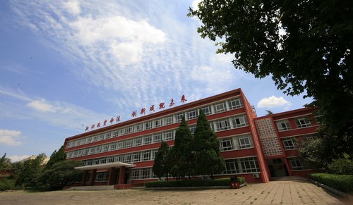 中國(guó)洛陽(yáng)一拖技師學(xué)院有哪些就業(yè)保障？