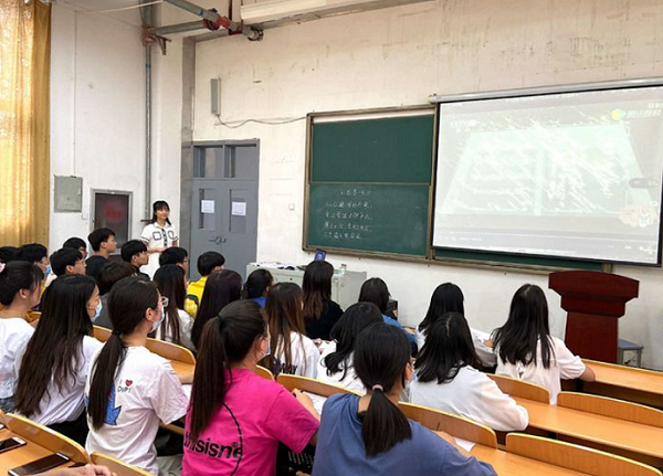 洛陽學習旅游專業(yè)推薦哪些學校？