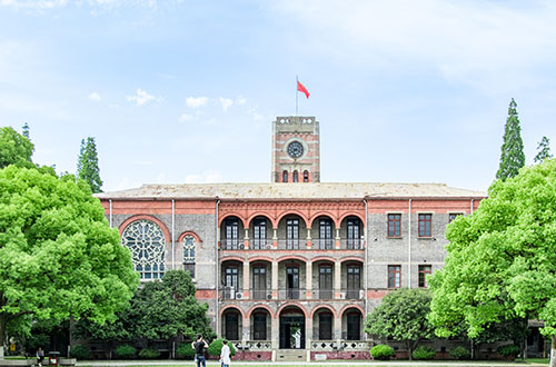張家口新世紀(jì)職業(yè)學(xué)校有什么特點(diǎn)？為什么要選擇這家學(xué)校？