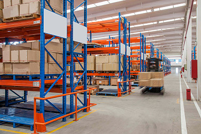 承德通達(dá)中等專業(yè)學(xué)校學(xué)物流有哪些專業(yè)？