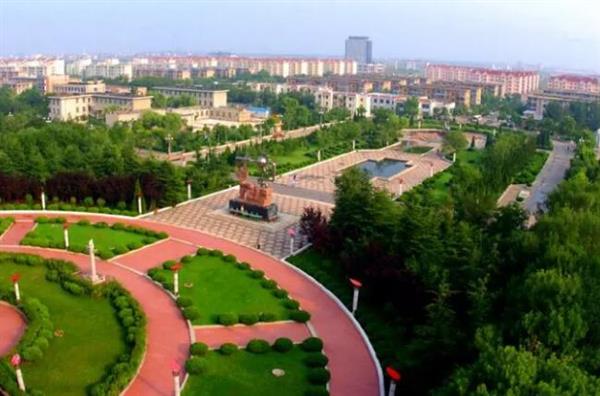 秦皇島渤?？萍贾械葘I(yè)學(xué)校