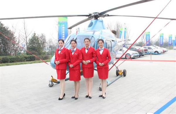 山東航空學(xué)校哪家強(qiáng)？有空中乘務(wù)專(zhuān)業(yè)嗎？