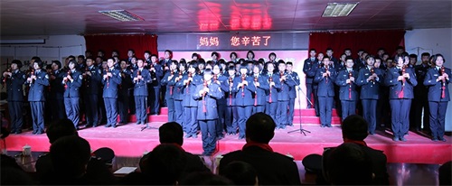 傳遞正能量！山東東營(yíng)金盾司法學(xué)校隆重舉行期末表彰大會(huì)暨家長(zhǎng)會(huì)